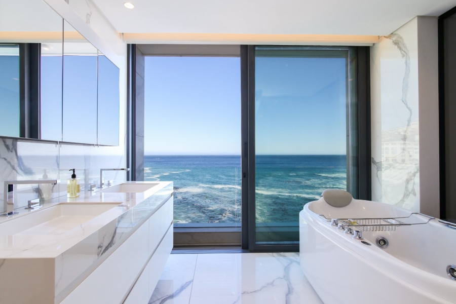 To Let 3 Bedroom Property for Rent in Bantry Bay Western Cape